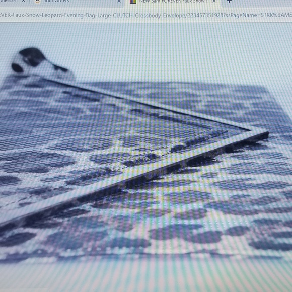 New 3am Forever Faux Snow Leopard Large Crossbody - Picture 4 of 5